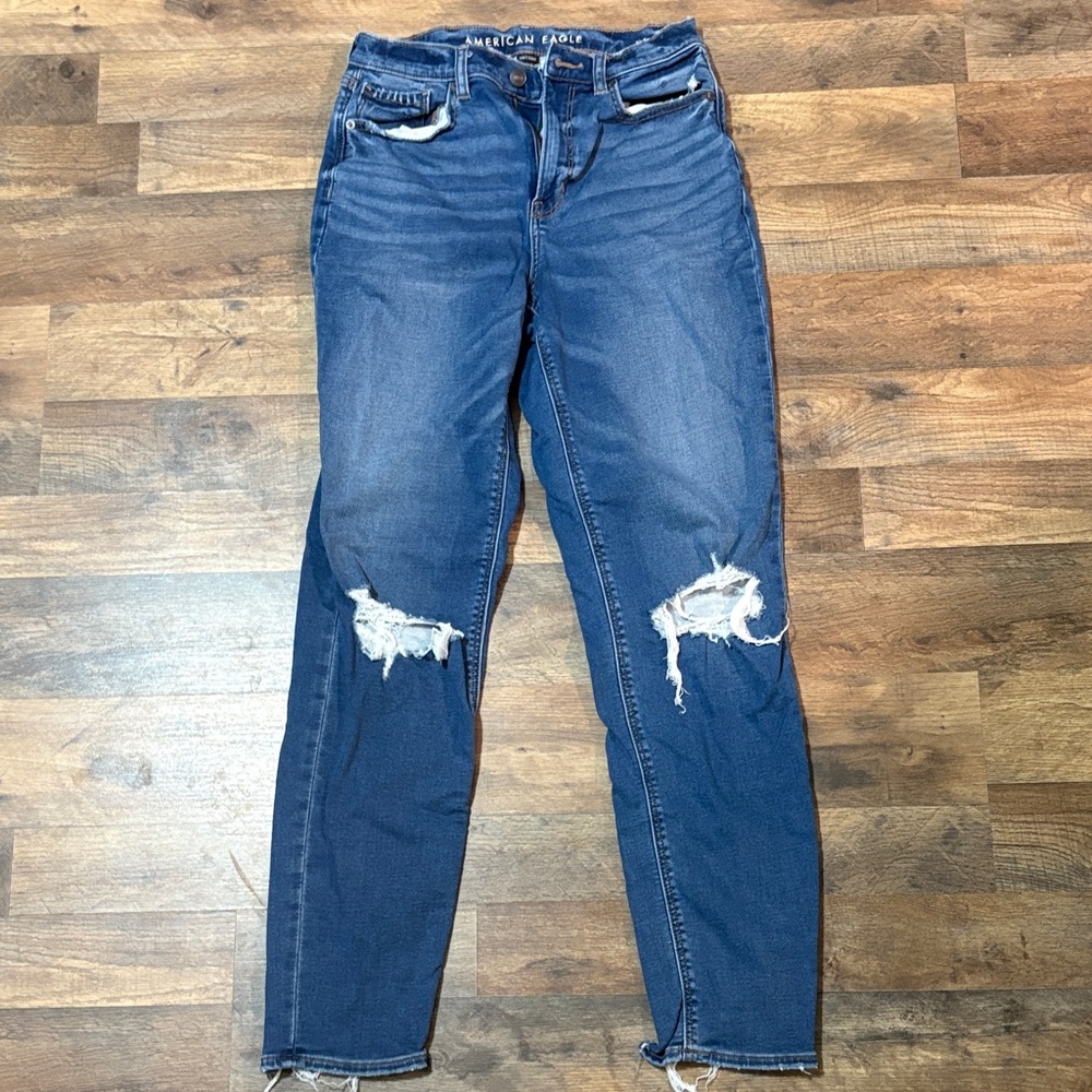 American Eagle Outfitters Women's mom jeans